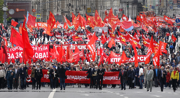 Miles marchan en todo el mundo por el Día Internacional del Trabajo