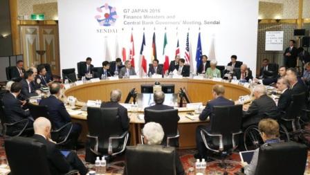 Japón insta al G7 a afrontar riesgos para economía global