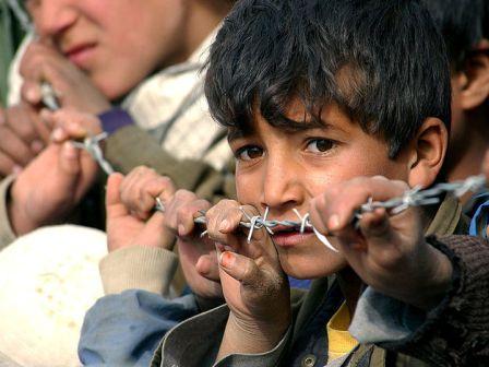 Los niños, víctimas de la guerra; 300 mil siguen en conflictos