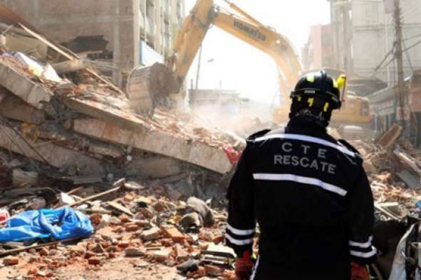 A un mes del terremoto, Ecuador apela a la unidad para reponerse