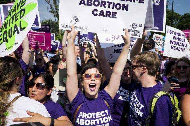 Corte suprema de EU reafirma derecho al aborto