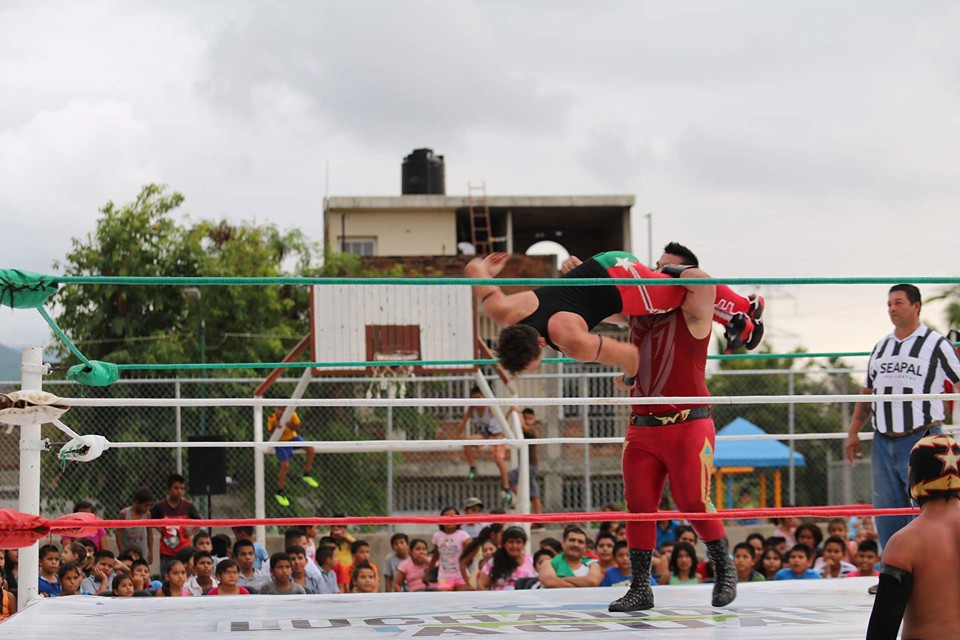 Llegan Luchadores por el Agua al Fraccionamiento Héroes de la Patria