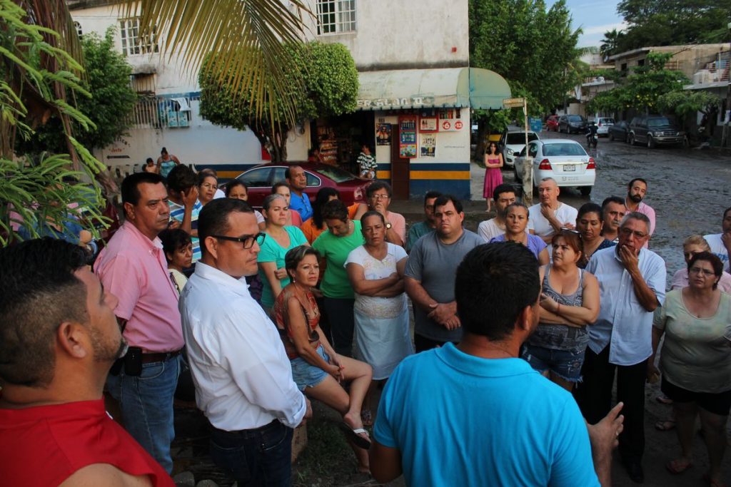Apoya Seapal a vecinos de Jardines del Puerto
