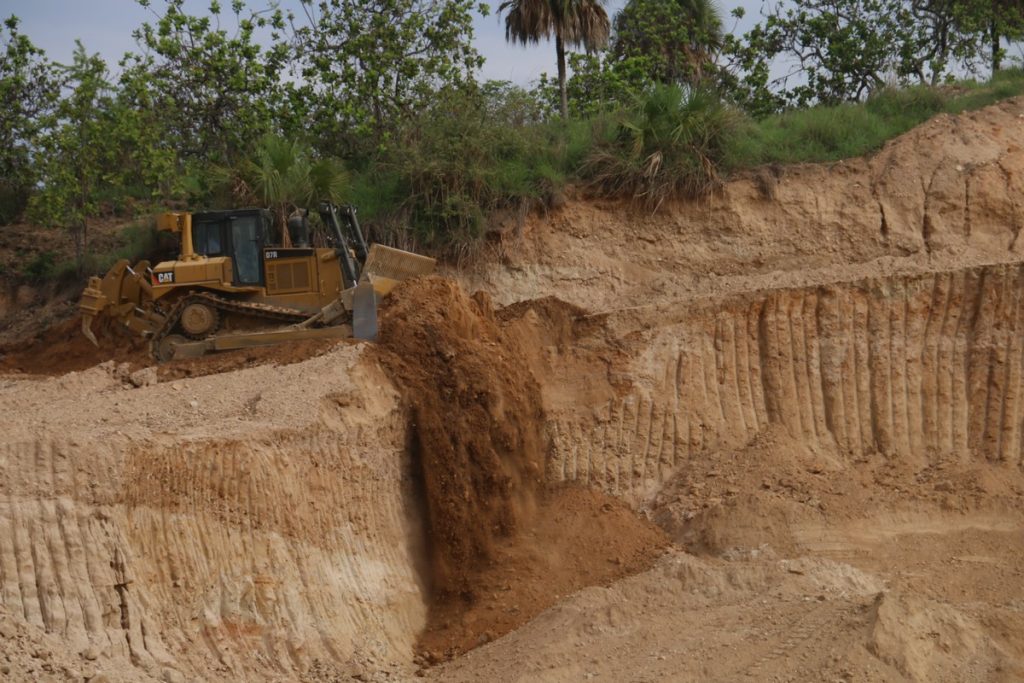 Continúan trabajos en el relleno sanitario para cumplir norma ambiental
