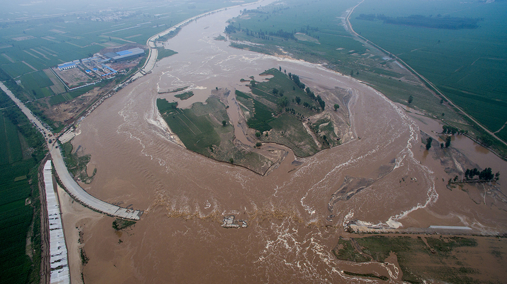 Suman más de 230 muertos en China por lluvias
