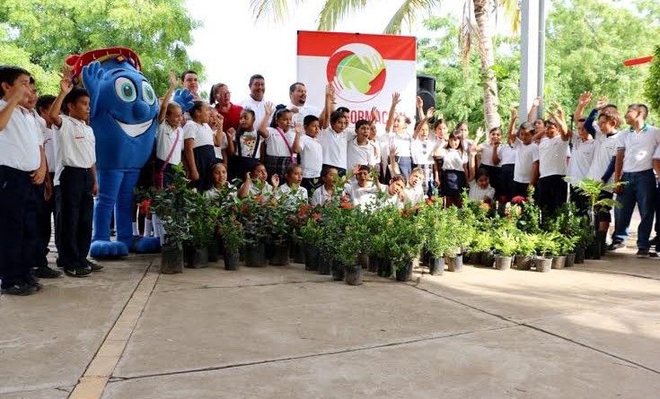Celebra Bahía de Banderas el Día del Árbol con campaña de reforestación