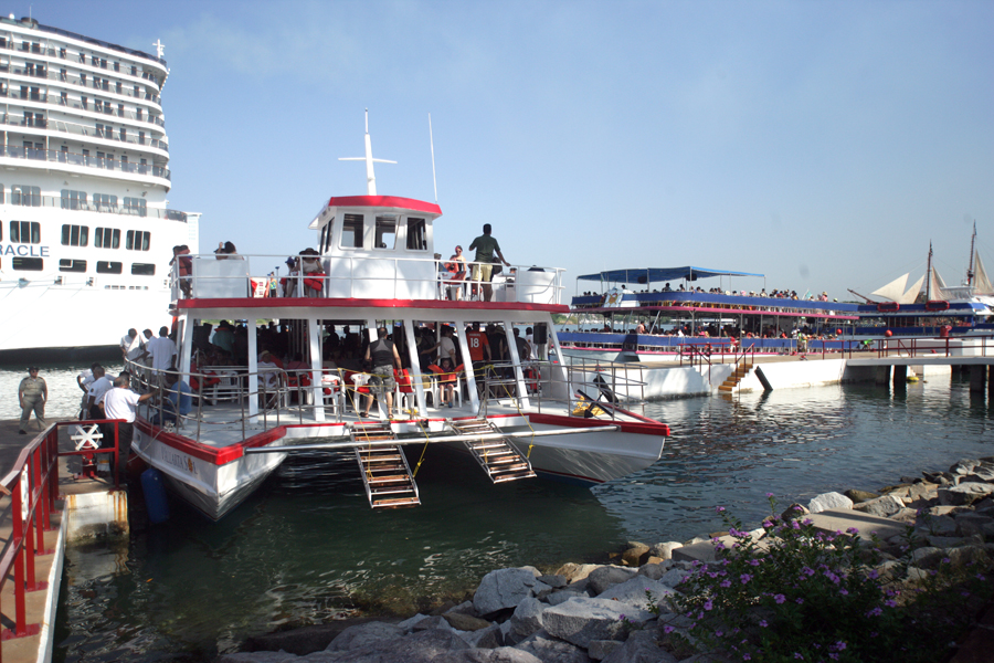 Se duplica el número de usuarios de embarcaciones en tours de la bahía