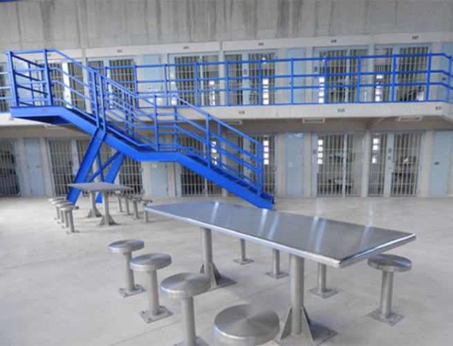 EU acredita a 17 centros penitenciarios de México