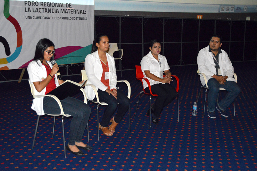 Más de 150 damas vallartenses asisten al Foro de Lactancia Materna en PV