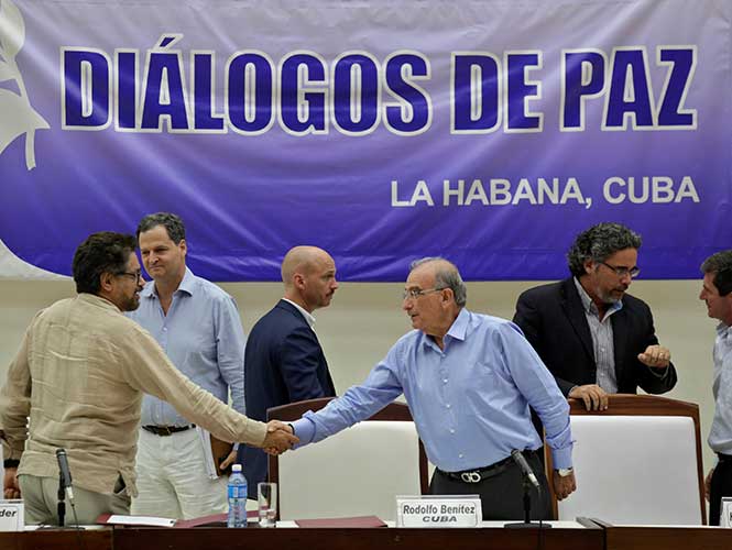 FARC entregarán armas 90 días después de firmar la paz