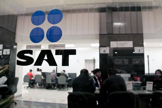 SAT audita a Duarte y a funcionarios del gobierno de Veracruz