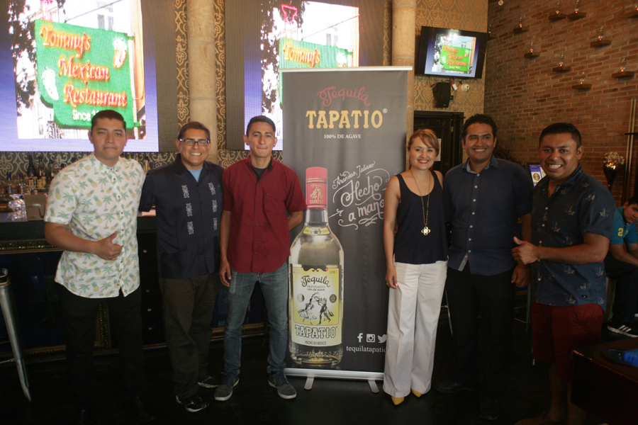 El embajador del Tequila Julio Bermejo visitó PV , habló del Tequila , y fue juez en el torneo La Alteña Bartenders