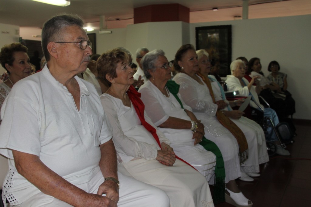 Ofrece DIF Jalisco a adultos mayores herramientas para afrontar  acontecimientos dolorosos