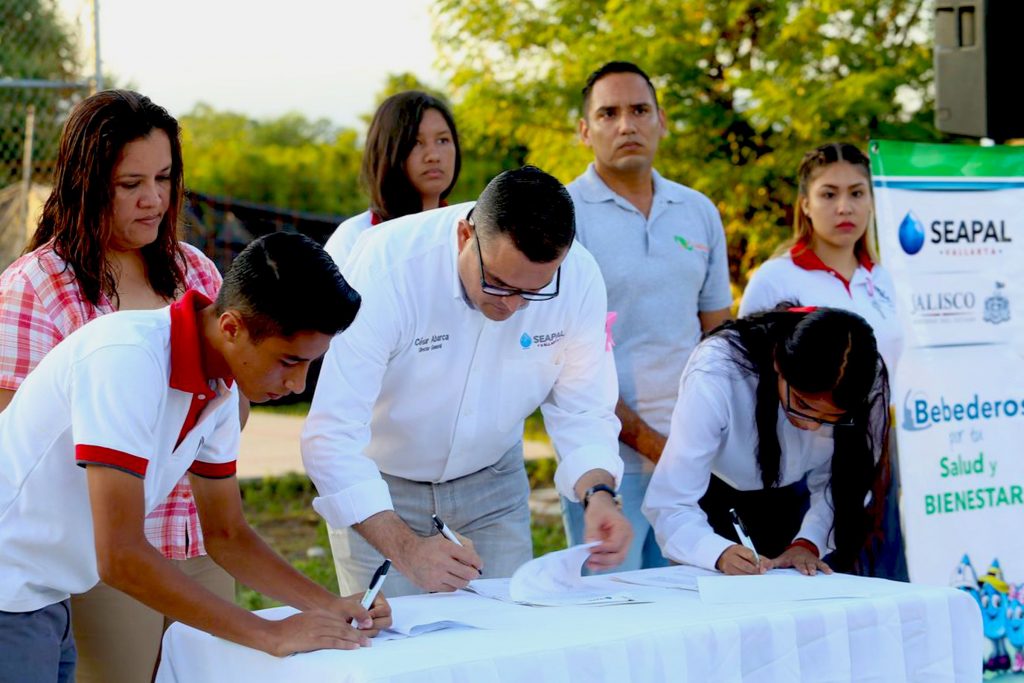 Contribuye Seapal al desarrollo académico de estudiantes