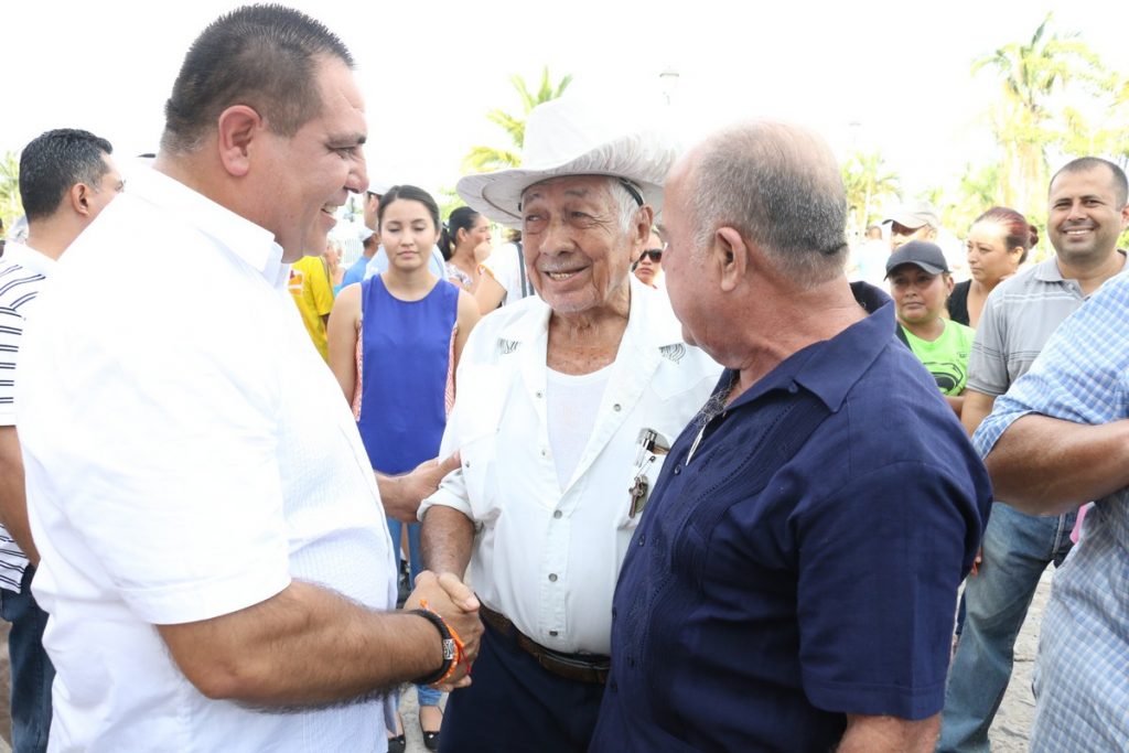 Arturo Dávalos pone en marcha el programa ‘Miércoles Contigo’