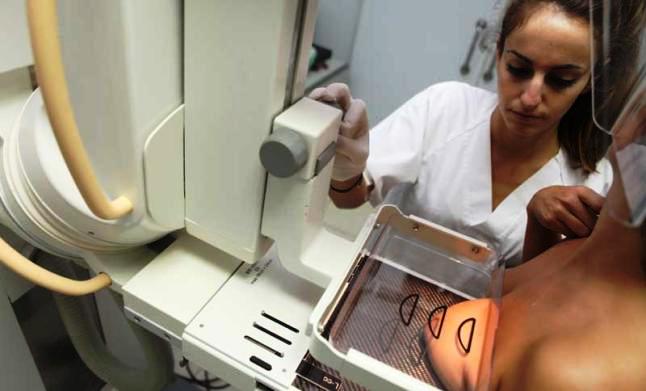 Requiere PV Clínica Diagnóstico de Cáncer de Mama; presentan proyecto al respecto