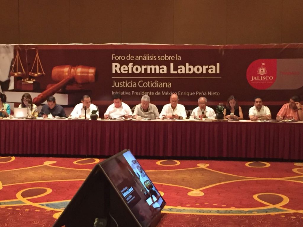 Rechazan desde Puerto Vallarta la Reforma Laboral de México