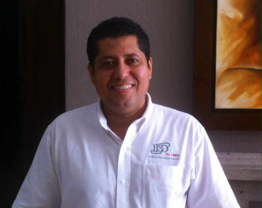 Roberto González y la posibilidad de dirigir al PRI Vallarta