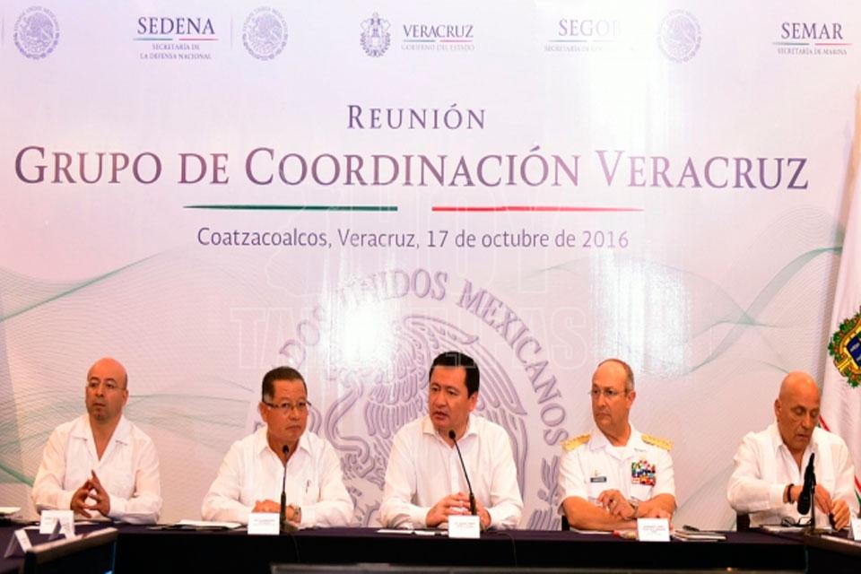 Osorio Chong llama a revertir de inmediato inseguridad en Veracruz