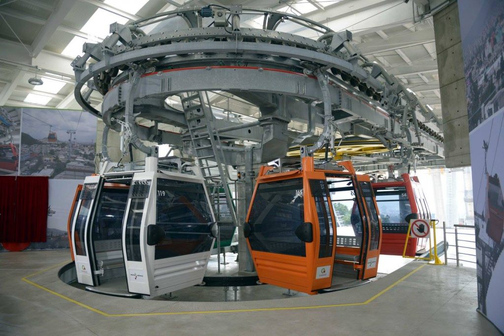 Inauguran en Ecatepec primer teleférico masivo de Latinoamérica