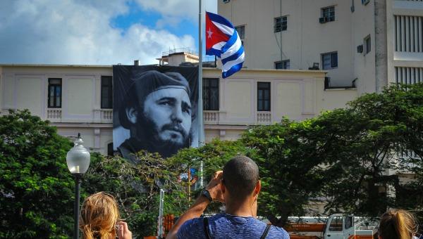 Arrancan actos oficiales para despedir a Fidel Castro