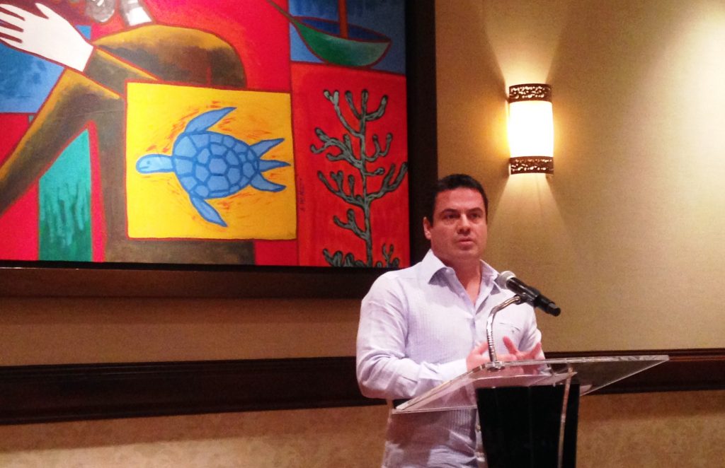 Pasa el tiempo y Aristóteles no cumple; hasta diciembre habría nuevo transporte