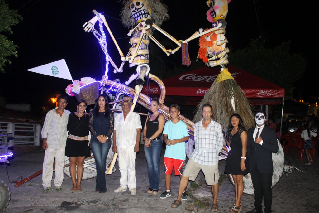 Espectacular el ganador en la elaboración de catrinas gigantes convocada por CANACO