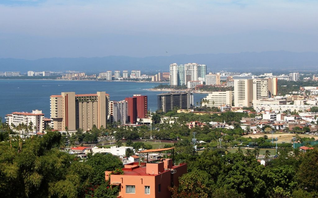Irregular e irresponsable crecimiento urbano en el corazón de Puerto Vallarta
