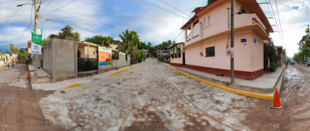 Inaugura Arturo Dávalos más vialidades rehabilitadas