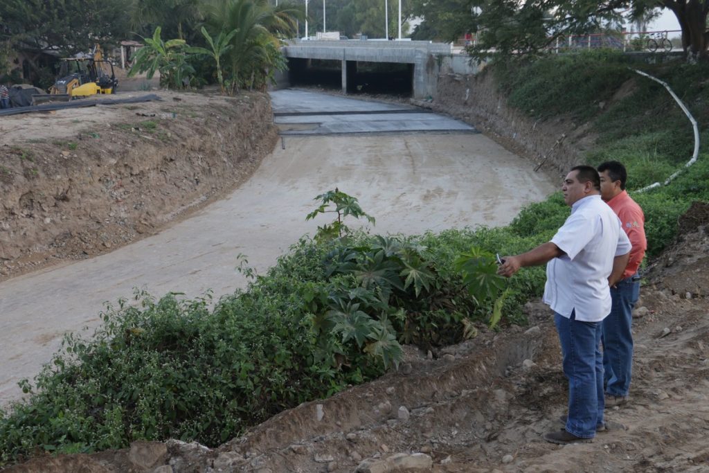 Supervisa Arturo Dávalos diversas obras en la ciudad