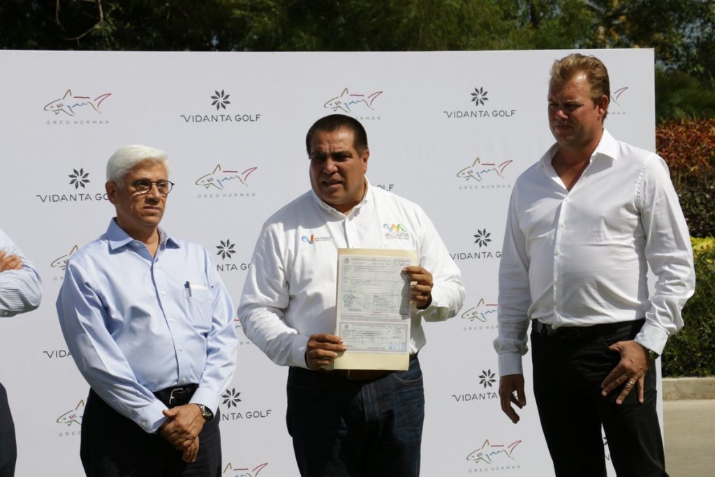 Inaugura Dávalos campo de golf en Vidanta, parte de la nueva infraestructura turística del destino