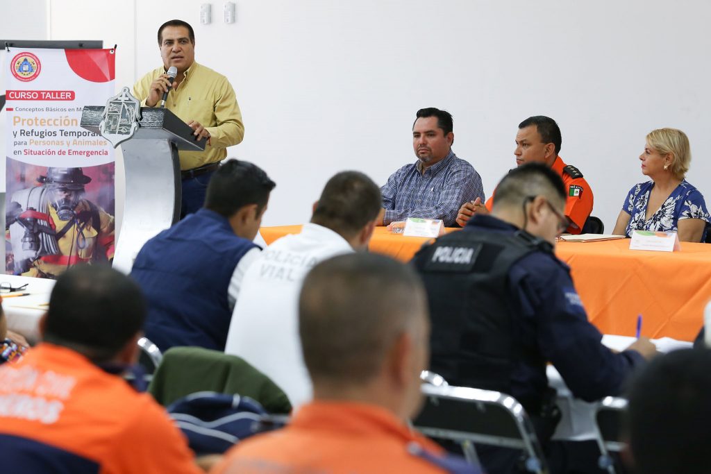 Vallarta avanza en materia de protección civil: Arturo Dávalos