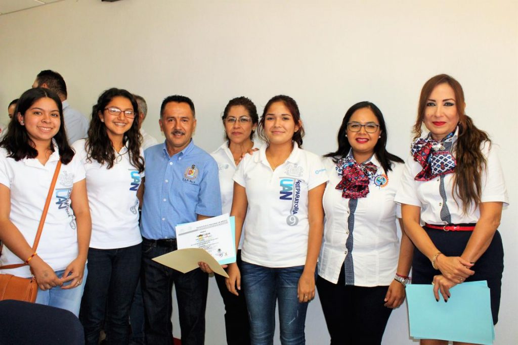 Encabeza Tec Bahía de Banderas 3r Concurso Regional de Ciencias Básicas