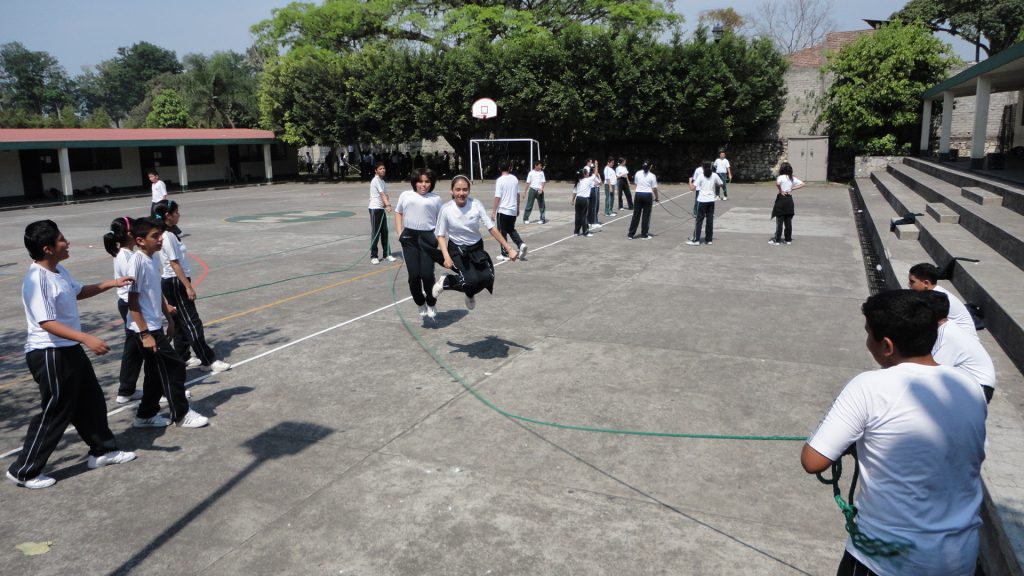 Analizan incrementar horas de educación física en planteles de Jalisco