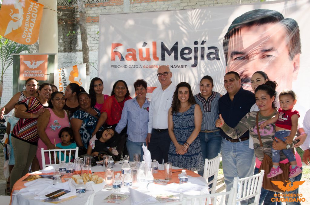 Respaldan en Bahía de Banderas al doctor Raúl Mejía