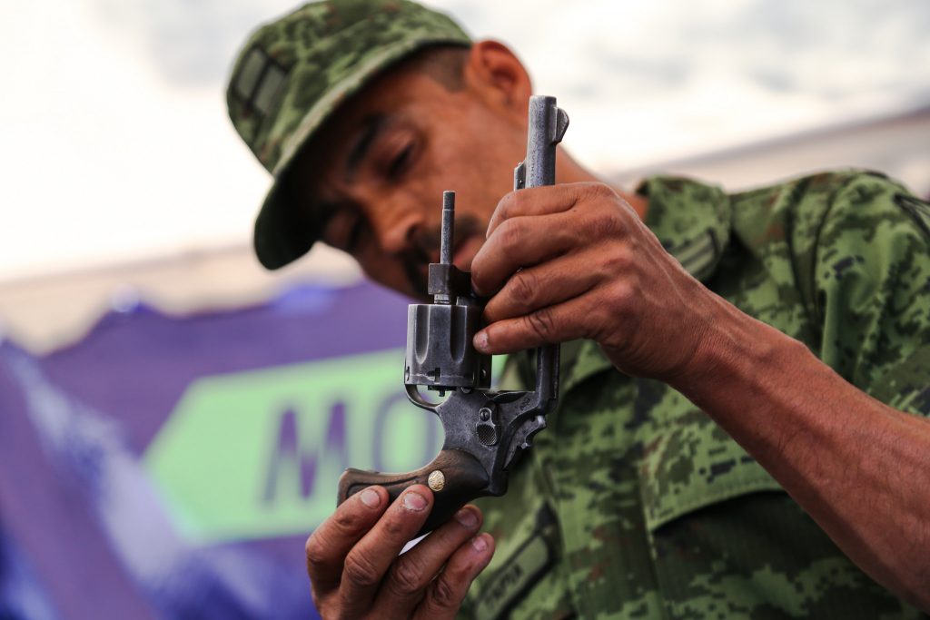 Arranca campaña de canje de armas por electrodomésticos en Guadalajara