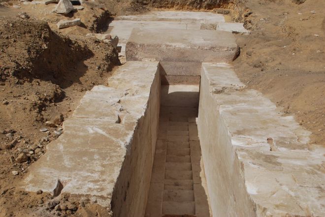 Egipto descubre una nueva pirámide construida hace 3.700 años