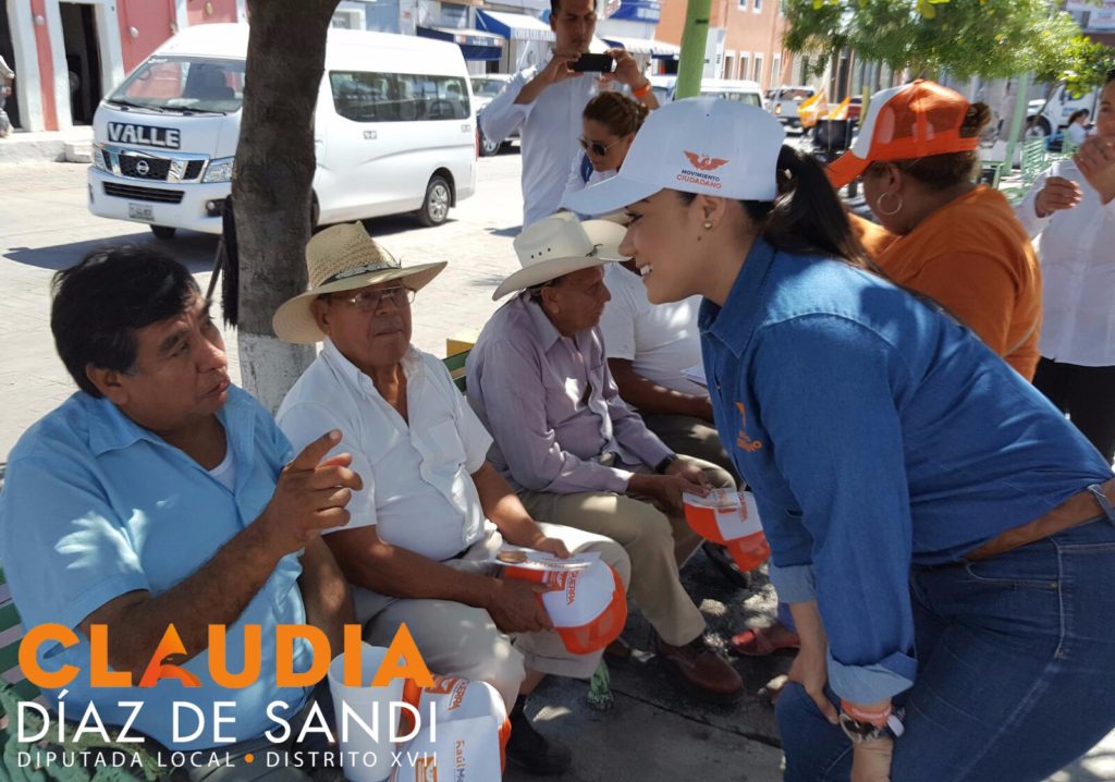 Escuchando y compartiendo ideas, arranca Claudia Díaz de Sandi campaña en Valle de Banderas