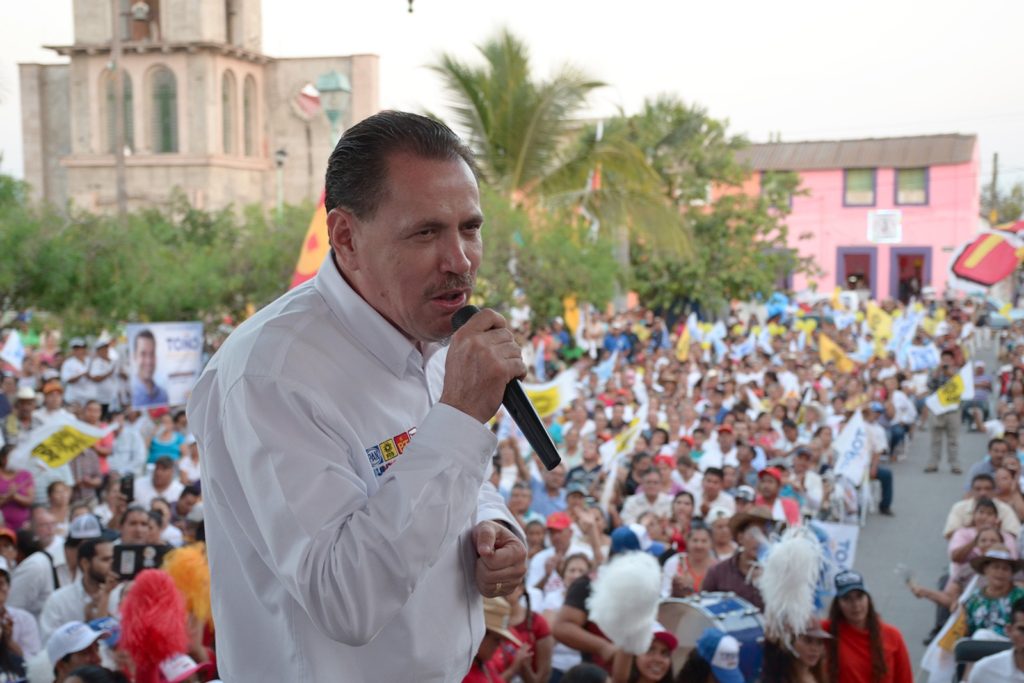 Comienza Jaime Cuevas campaña para presidente de Bahía de Banderas