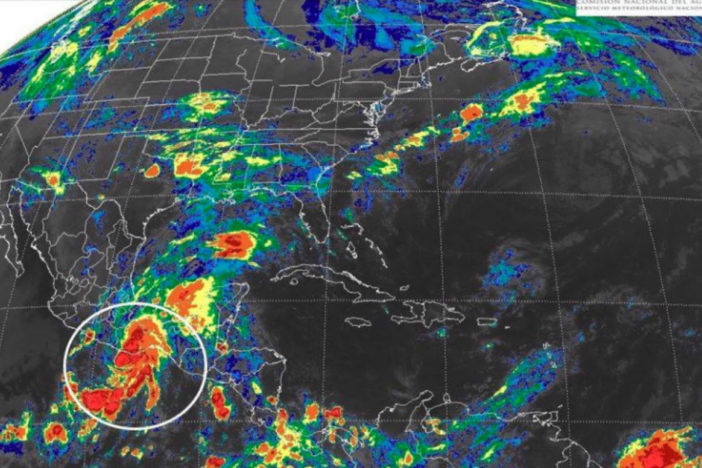 Emiten alerta en costas del Pacífico por fuerza de la tormenta “Beatriz”