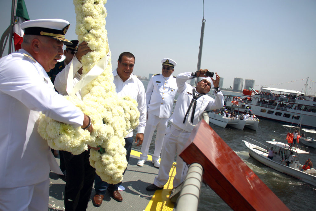 Celebran en Puerto Vallarta el Día de la Marina