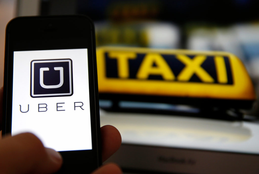 Uber aún no se activa en PV, usuarios denuncian choferes falsos