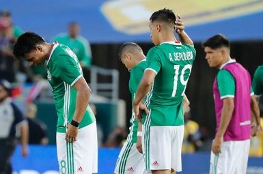 México queda eliminado ante Jamaica y consuma el fracaso