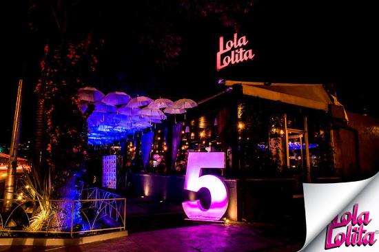 Autoridades realizan operativo en el popular bar 'Lola Lolita' de GDL