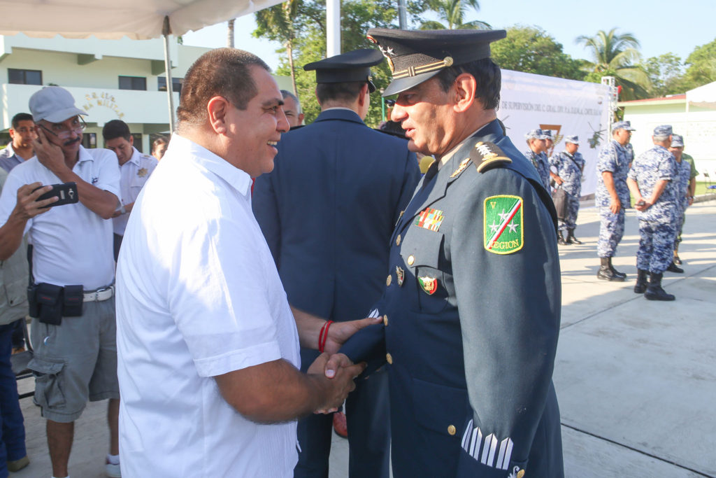 Da alcalde bienvenida a nuevo Comandante de la 41 Zona Militar