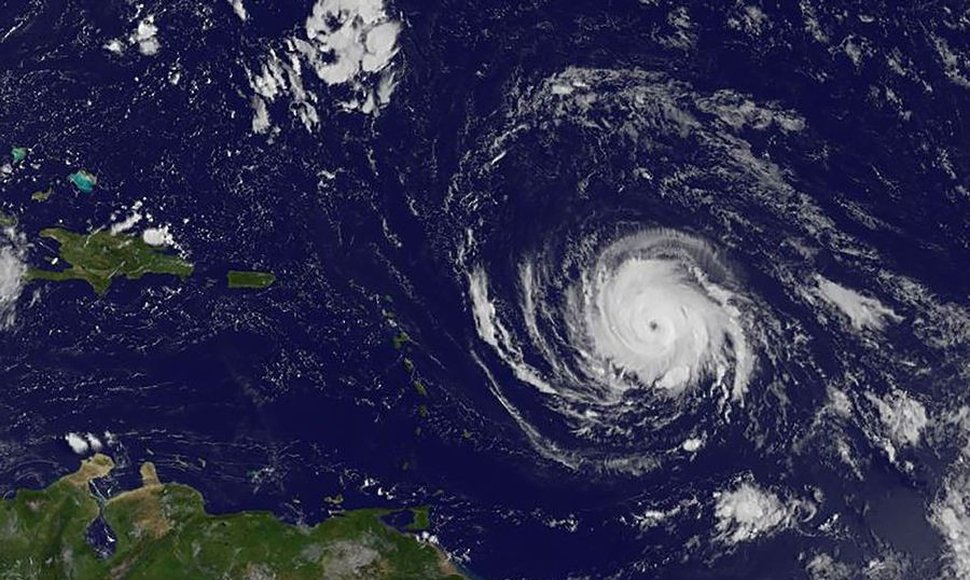 Huracán Irma alcanza la categoría 5, es “extremadamente peligroso”