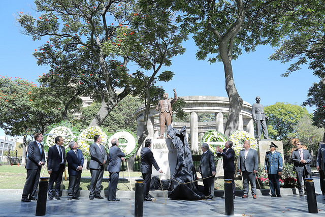 Honran a Mariano Otero en el marco del 200 Aniversario de su Natalicio
