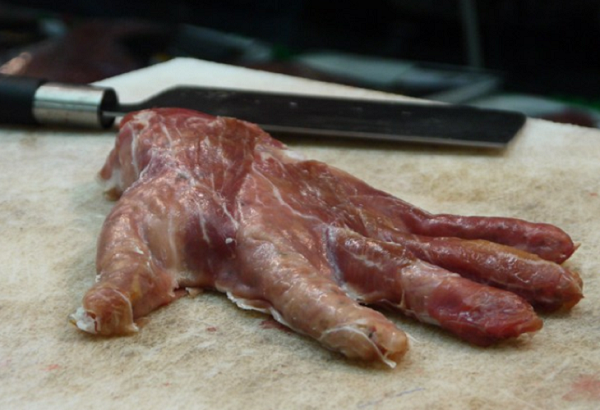 Tokio abre el primer restaurante de carne humana en el mundo