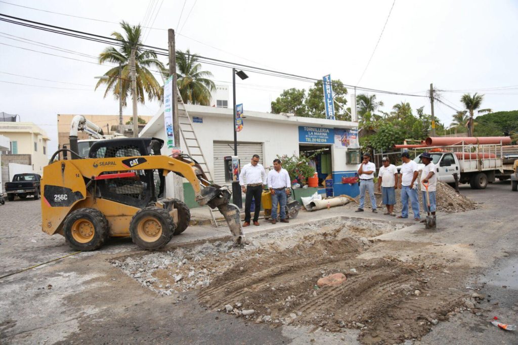 Concluye Seapal reparación de tubería en Avenida Francisco Villa