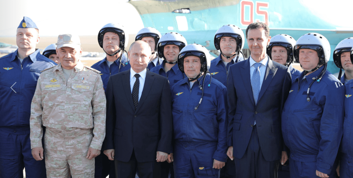 Putin llega a Siria y anuncia el inicio de la retirada de las fuerzas rusas